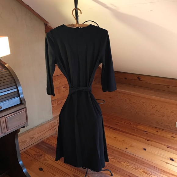 Liz Claiborne Basic Black Belted 3/4 Sleeve Dress, EUC, M - Picture 2 of 14